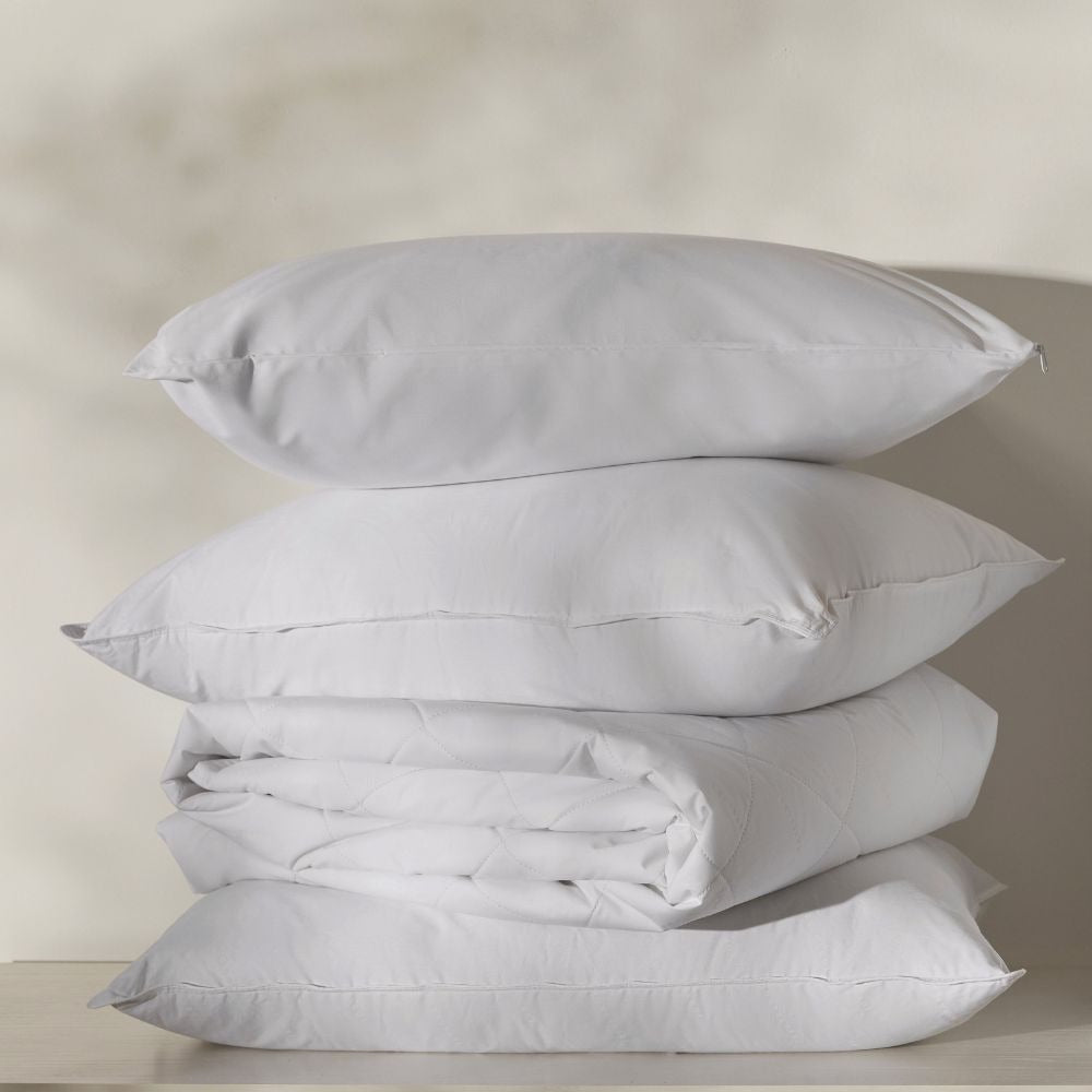 Travesseiro Trussardi Câmara Dupla 70% Pena de Ganso 30% Pluma de Ganso 50x70cm