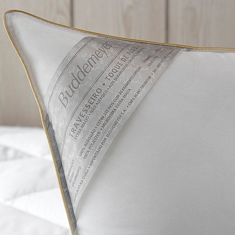 Travesseiro Toque de Pluma 50x90 cm Cor Branco 100% Poliéster