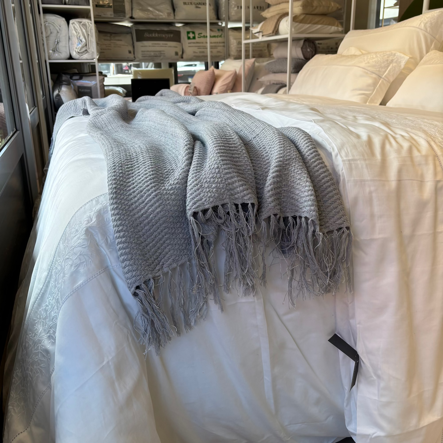 Manta Mello Tecelagem Mary Cinza Areia 1.20x1.80cm