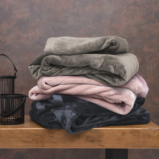 Cobertor Kacyumara Blanket 600 Liso Queen Chumbo