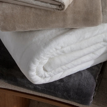 Cobertor Blanket Kacyumara Gran 700 King Branco