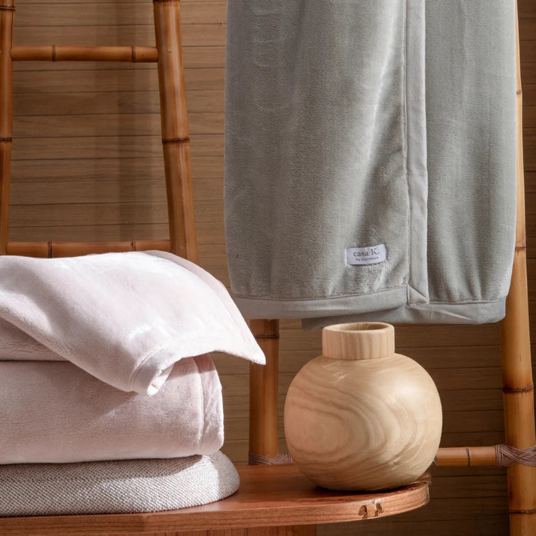 Cobertor Blanket Kacyumara Gran 700 King Branco
