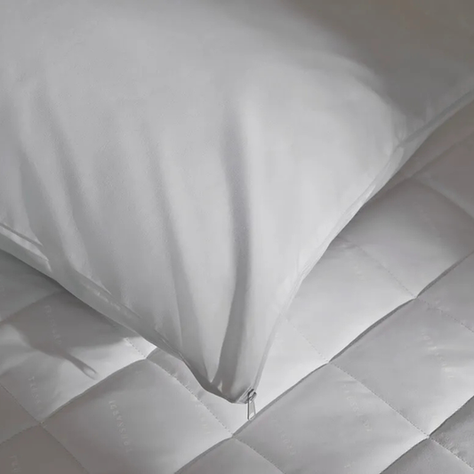 Capa Protetora de Travesseiro Trussardi Branco 50x70cm