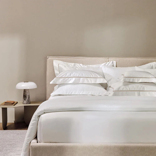 Almofada Rinzeira Trussardi Frezzano 300 Fios Cetim 100% Algodão Branco Legno 30x40cm