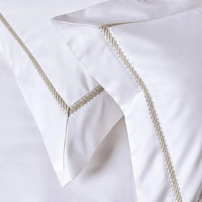 Almofada Rinzeira Trussardi Frezzano 300 Fios Cetim 100% Algodão Branco Legno 30x40cm