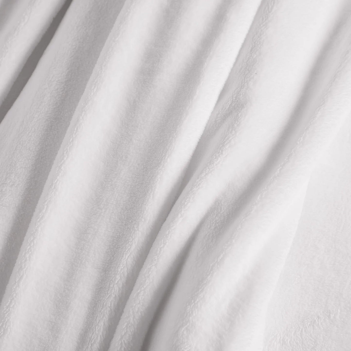 Cobertor King Trussardi Piemontesi Branco 100% Poliéster 2,40m x 2,90m