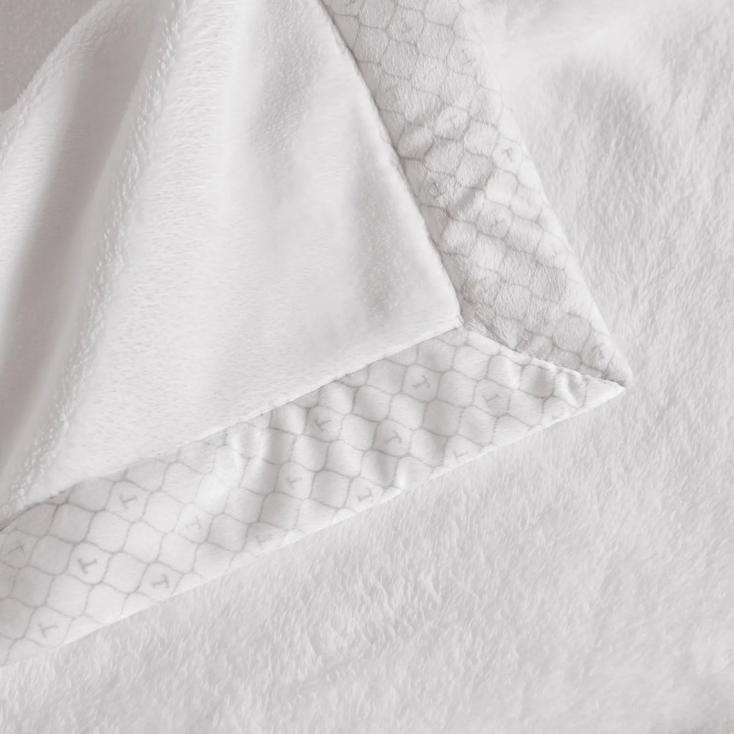 Cobertor King Trussardi Piemontesi Branco 100% Poliéster 2,40m x 2,90m