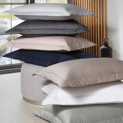 Colcha Queen Kacyumara Confort Montez 300 Fios Fend Stone com 2 Portas Travesseiro 2,40m x 2,60m