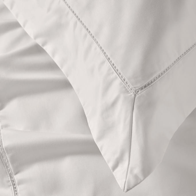 Super Fronha Trussardi Firmiano 1000 fios 100% Algodão Branco 50x90cm