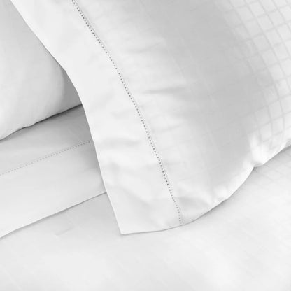 Fronha Buddemeyer Damask Square 3 Abas (50cm x 70cm) – Branco
