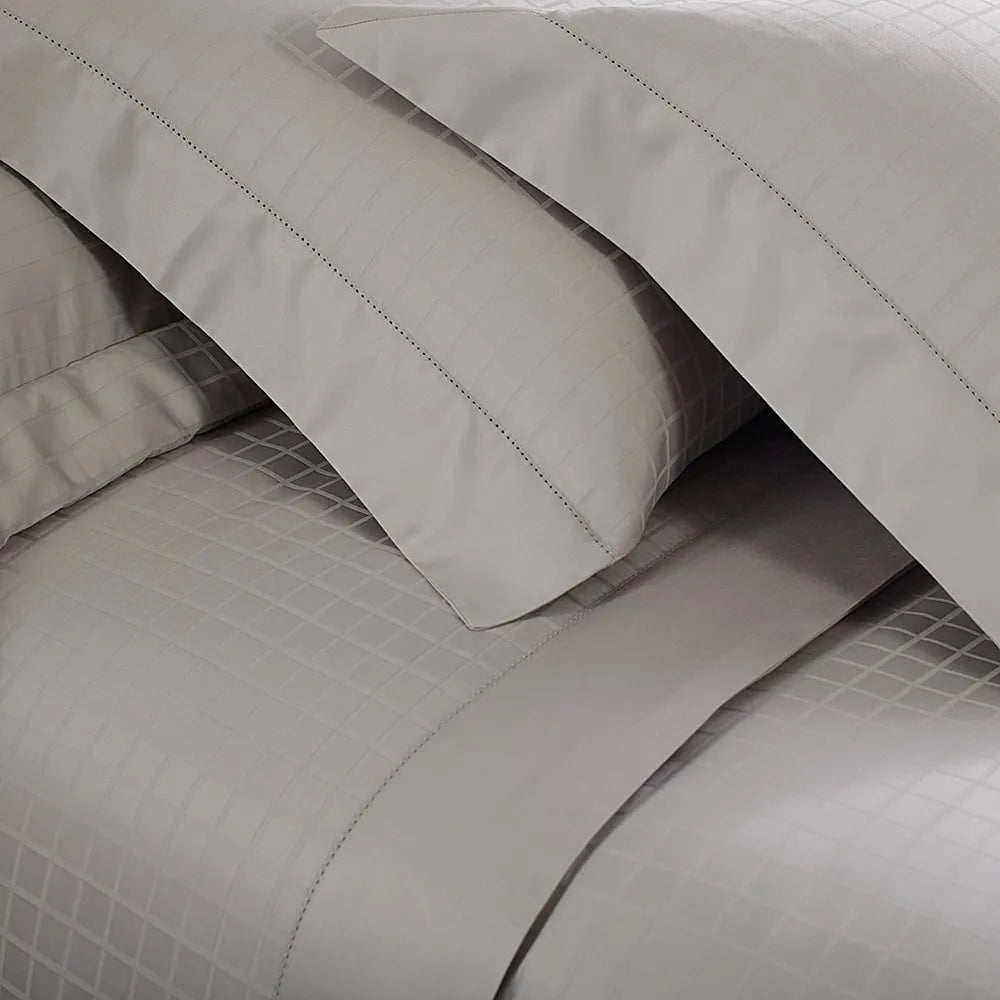 Fronha King Buddemeyer Damask Square com 3 Abas – Cinza