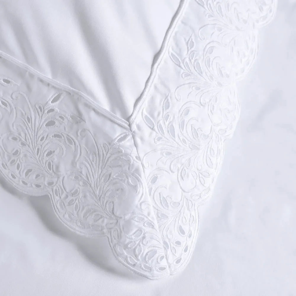 Fronha Trussardi Bargello 300 Fios Cetim 100% Algodão Branco 50x90cm