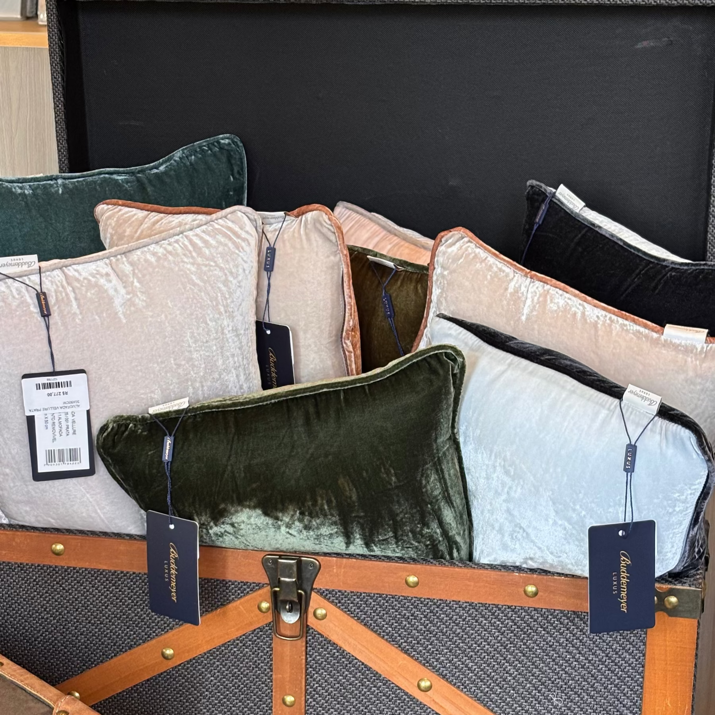 Almofada Rinzeira Buddemeyer Luxus Vellure Verde 30x50cm