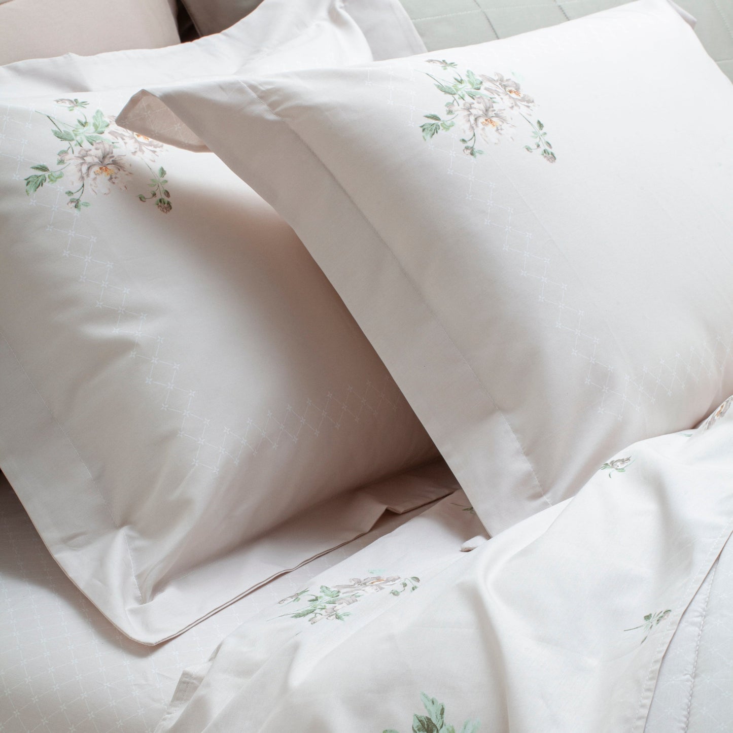 Jogo de Cama Casal Kacyumara Vida Bela 200 Fios Erdene 4 Peças