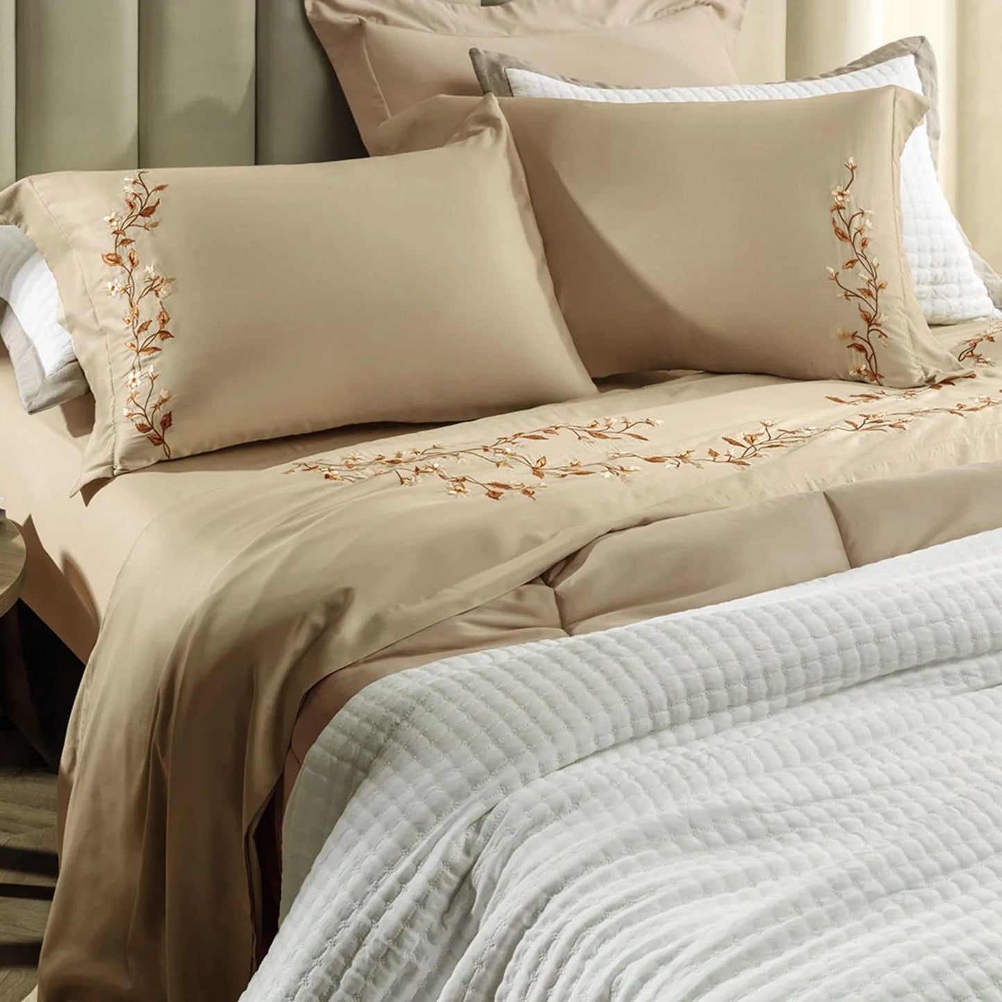 Jogo de Cama King Karsten Carmela 300 Fios 100% Algodão 4 Peças