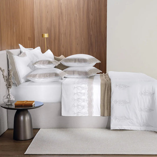 Jogo de Cama King Trussardi Martorana 300 Fios 100% Algodão Egípcio Branco/Legno 2,80m x 3,00m