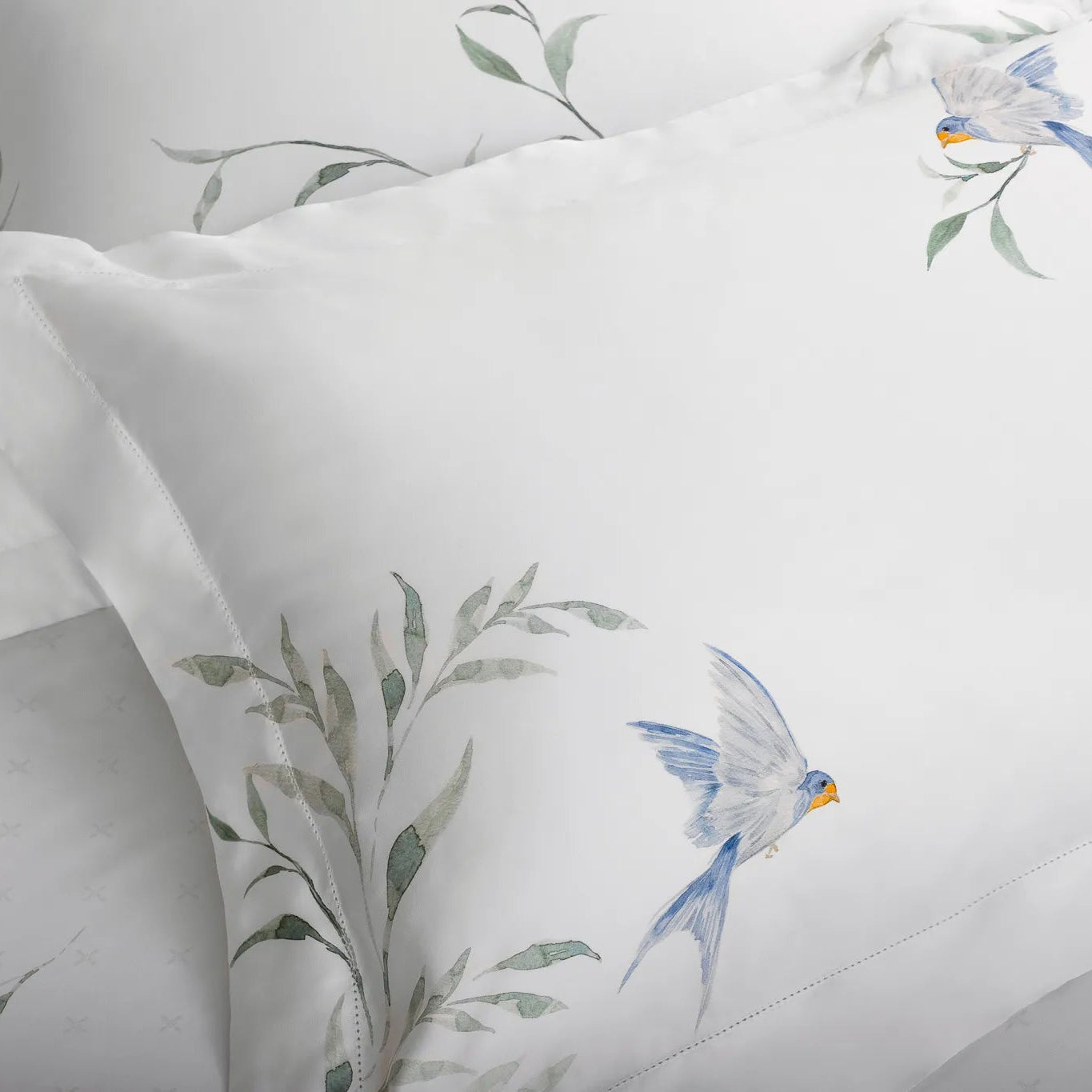 Jogo de Cama Trussardi Rondini 100% Bambu Branco Queen – 2,40 x 2,80m