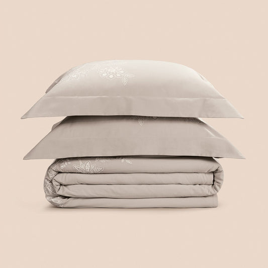 Jogo de Colcha Altenburg Haus Jardim 3 Peças Cetim 300 Fios 100% Algodão Super King Cor Bege Instinto