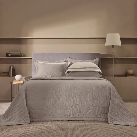 Jogo de Colcha Queen 3 Peças Trussardi Novara 300 Fios 100% Algodão Egípcio Nocciola