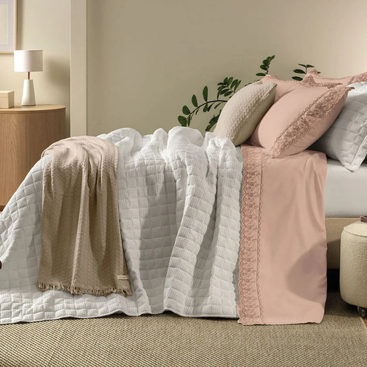 Jogo de Fronhas Karsten Antônia Branco 2 Peças 100% Algodão 200 Fios 50cm x 70cm