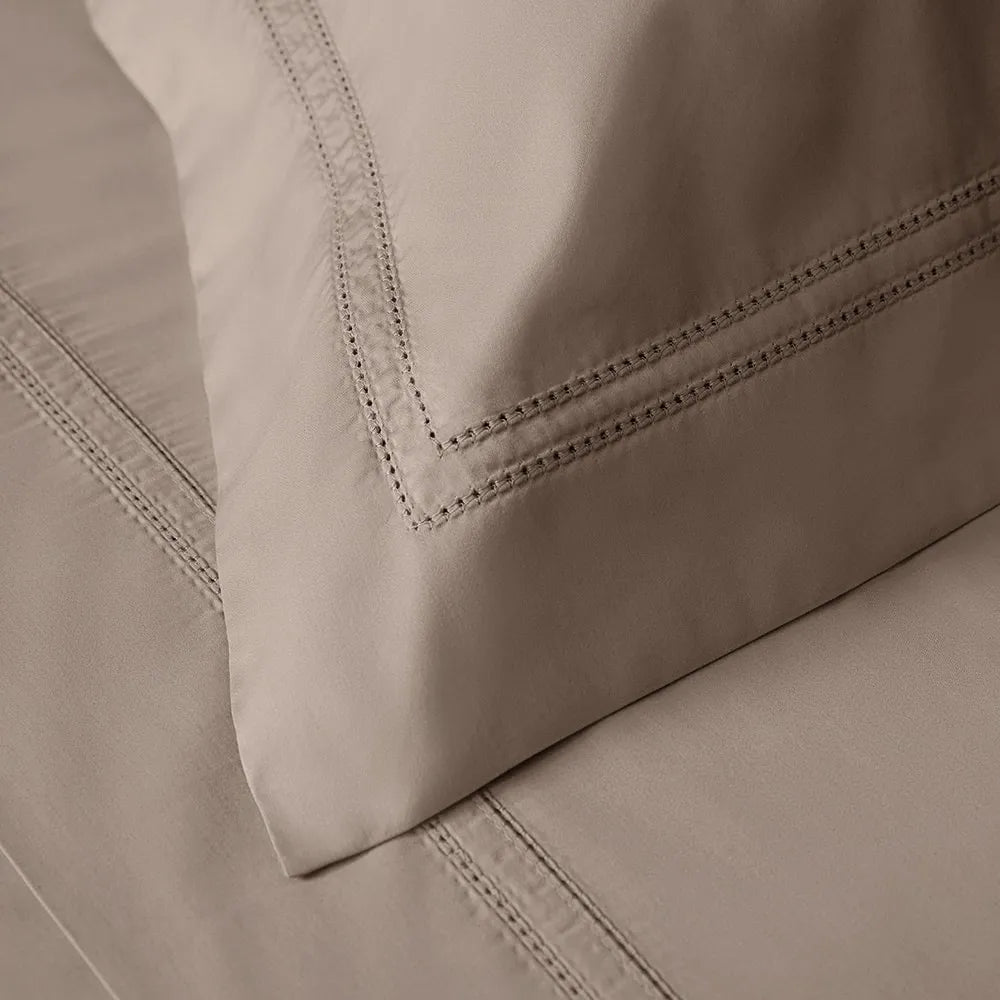 Jogo de Cama Casal Trussardi Galieno 300 Fios 100% Algodão Egípcio Nocciola 2,20m x 2,60m