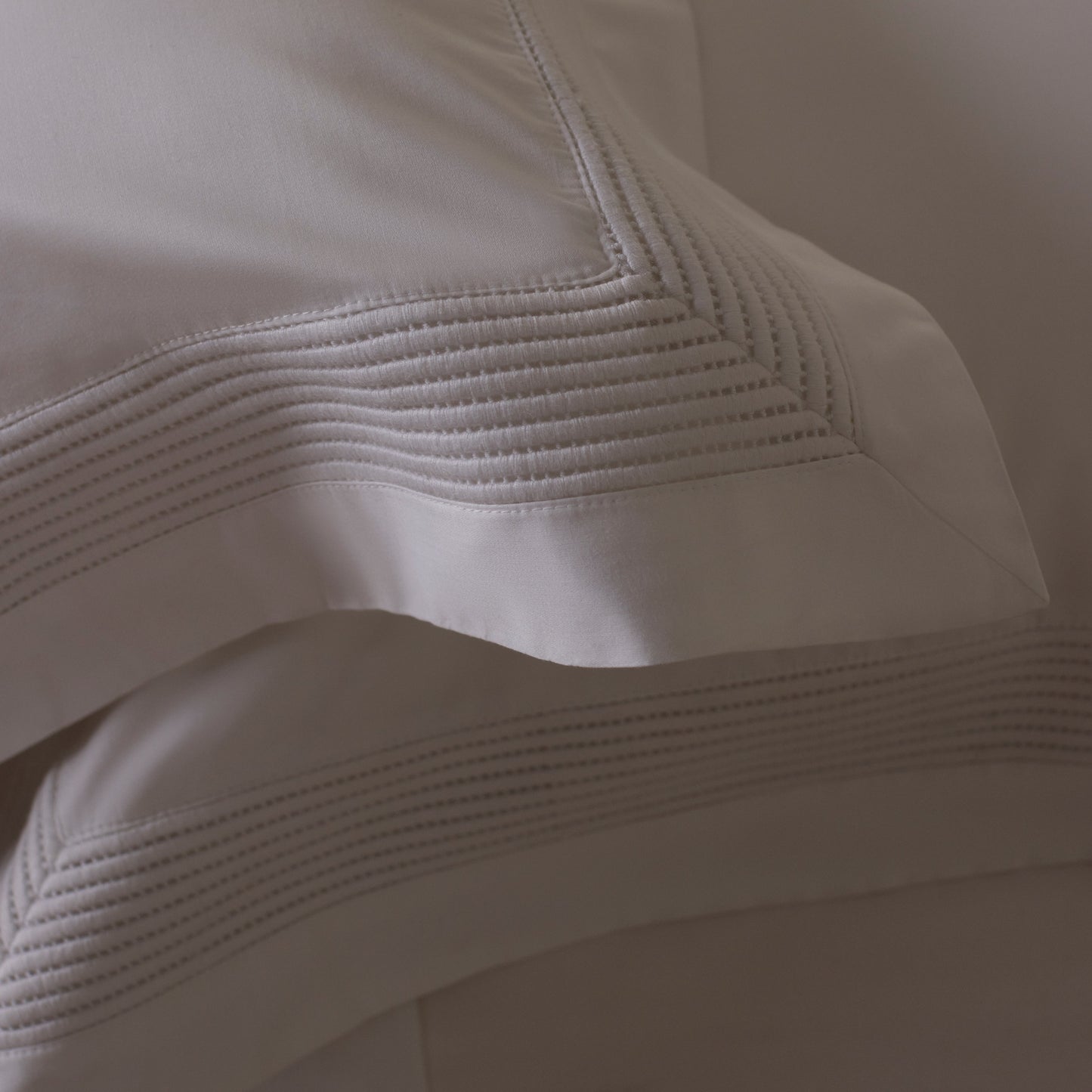 Jogo de Cama Super King Buddemeyer Luxus Pierre 600 Fios 100% Algodão Branco 280x290cm