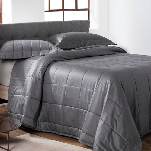 Porta Travesseiro Kacyumara Square Matelassê Chumbo Grafite 50cm x 70cm