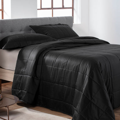 Porta Travesseiro Kacyumara Square Matelassê Preto 50cm x 90cm