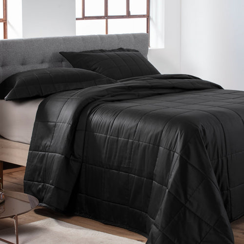 Porta Travesseiro Kacyumara Square Matelassê Preto 50cm x 90cm