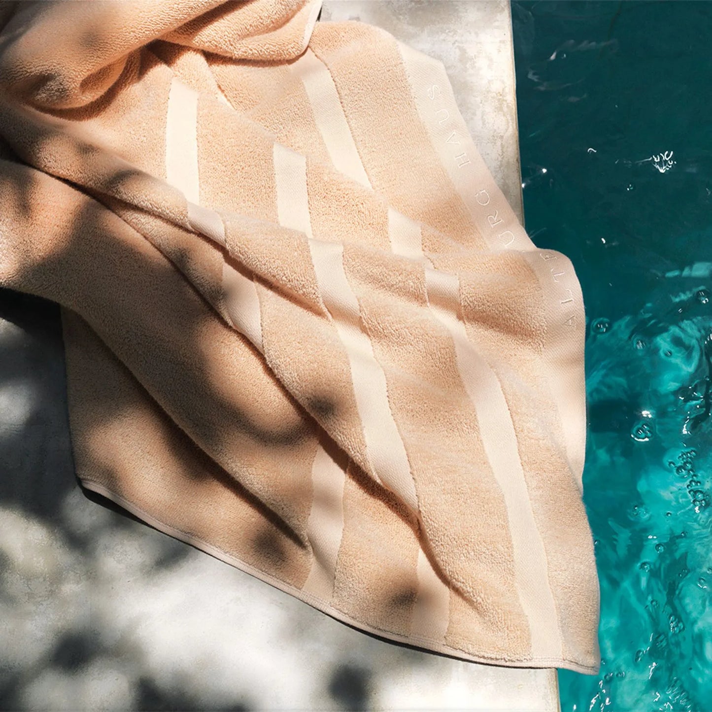 Toalha de Banhão Altenburg Haus Egípcio Bege Instinto (85cm x 1,50m)