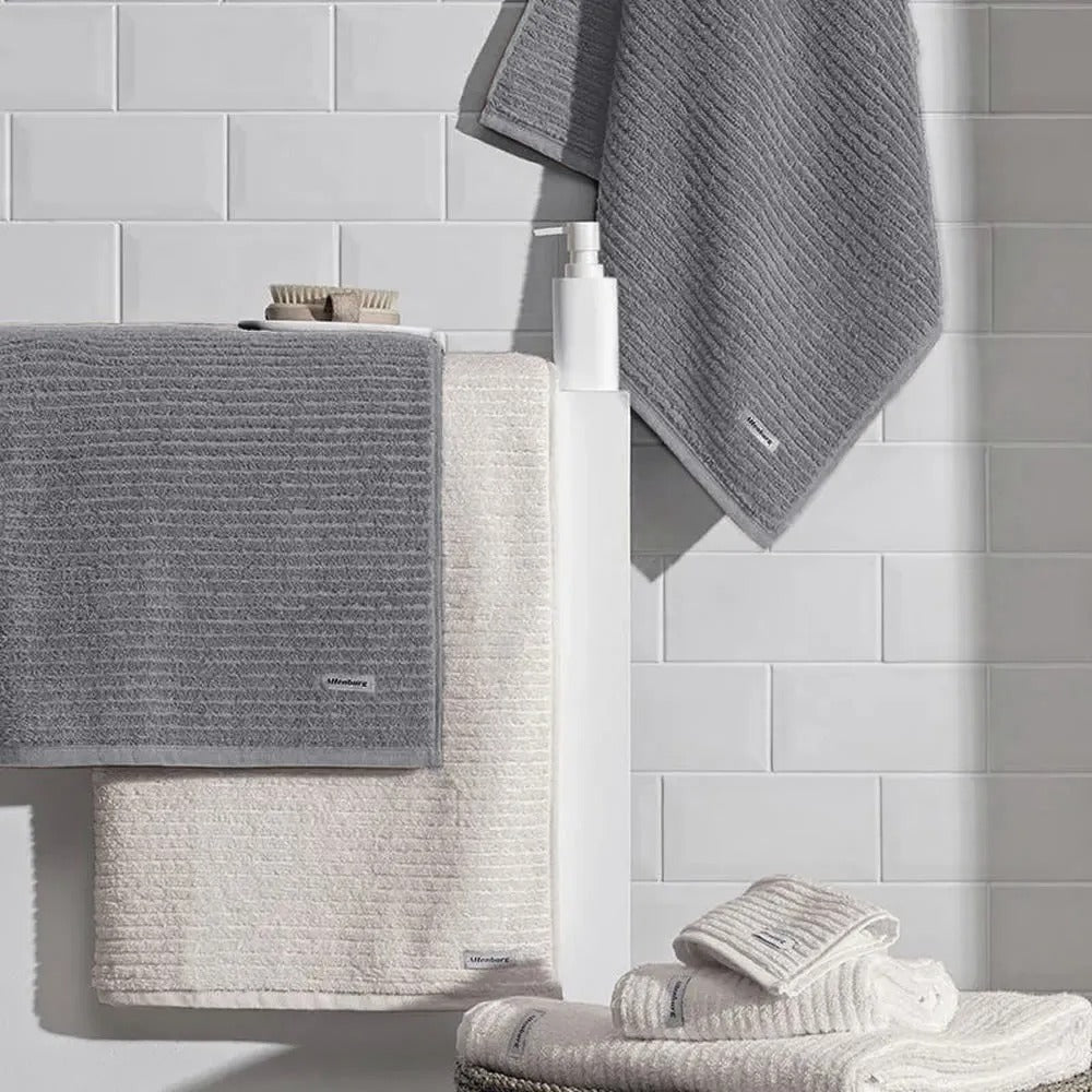 Toalha de Banho Altenburg Line 75x1,40m Cor Cinza Steel