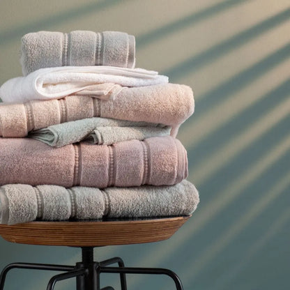 Toalha de Banho Gigante Buddemeyer Luxus Baby Skin Air Branco 90cm x 1,60m