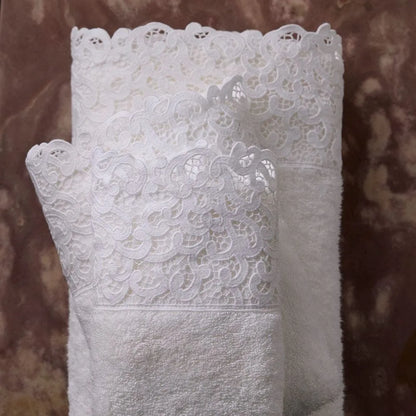 Toalha de Lavabo Buddemeyer Luxus Felpa Capri com Renda Branca 30x50cm