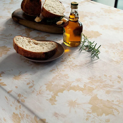 Toalha de Mesa Buddemeyer Granthan Quadrada Amarelo Ocre 2,20m x 2,20m