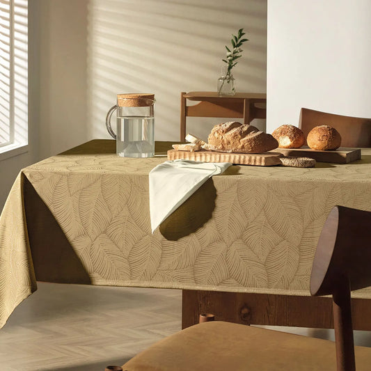 Toalha de Mesa Karsten Tilia Camurça Quadrada – 1,40 x 1,40m