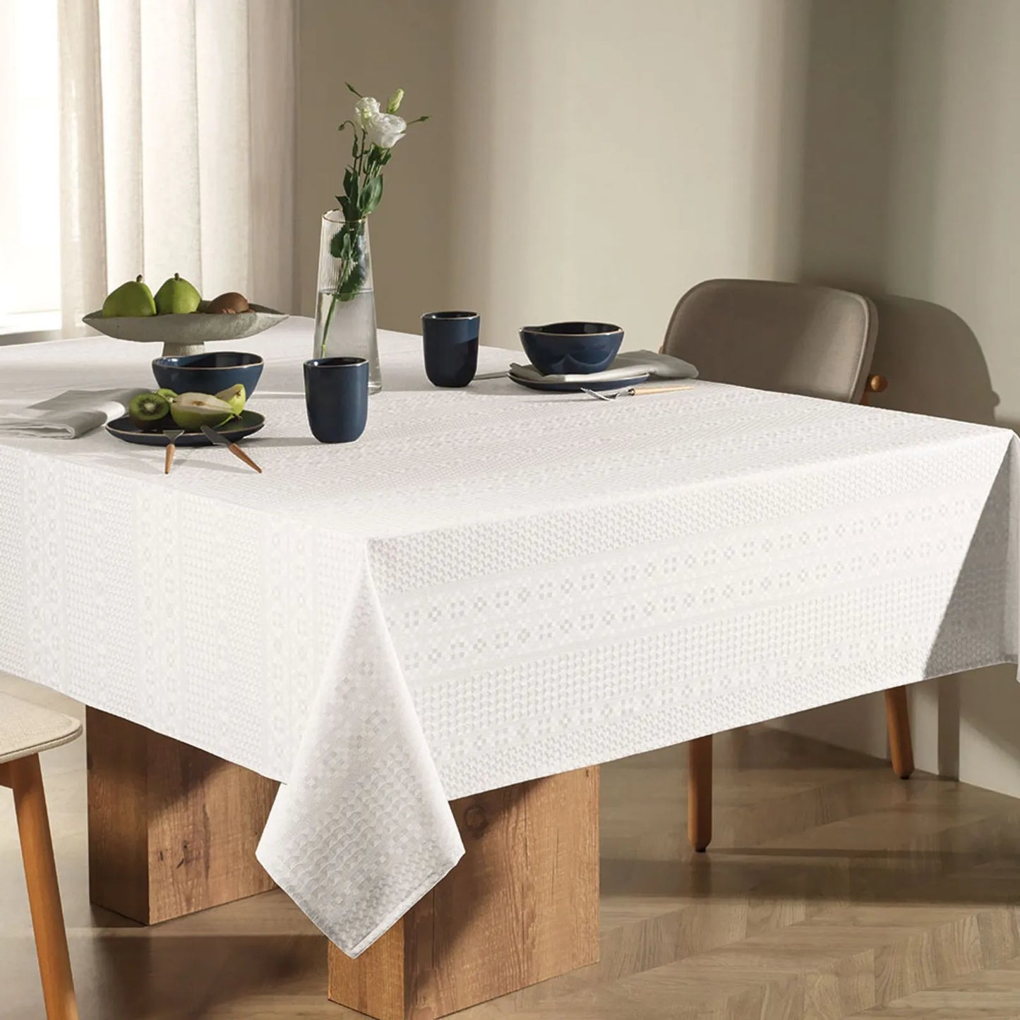 Toalha de Mesa Retangular 8 Lugares Karsten Sempre Limpa Artemis Branco 1,60m x 2,70m