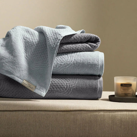 Toalha de Rosto Karsten Galbe Cinza 100% Algodão 440g/m² 48cm x 70cm