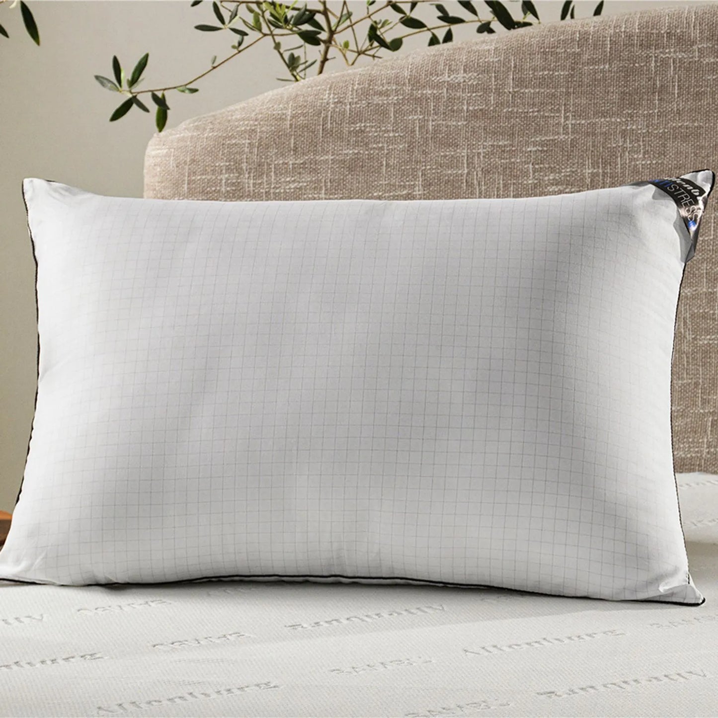 Travesseiro Altenburg Antistress Fios de Carbono Branco 50x70cm