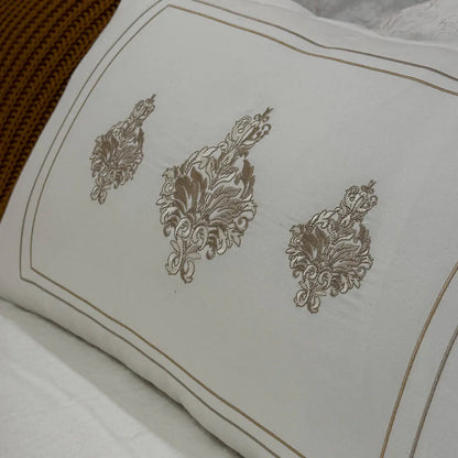 Capa de Almofada Bordada Herança 300 Fios Acetinados 35x60cm
