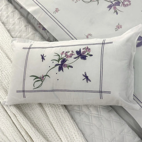 Capa de Almofada Bordada Orquídea Celeste 300 Fios Acetinados 35x60cm