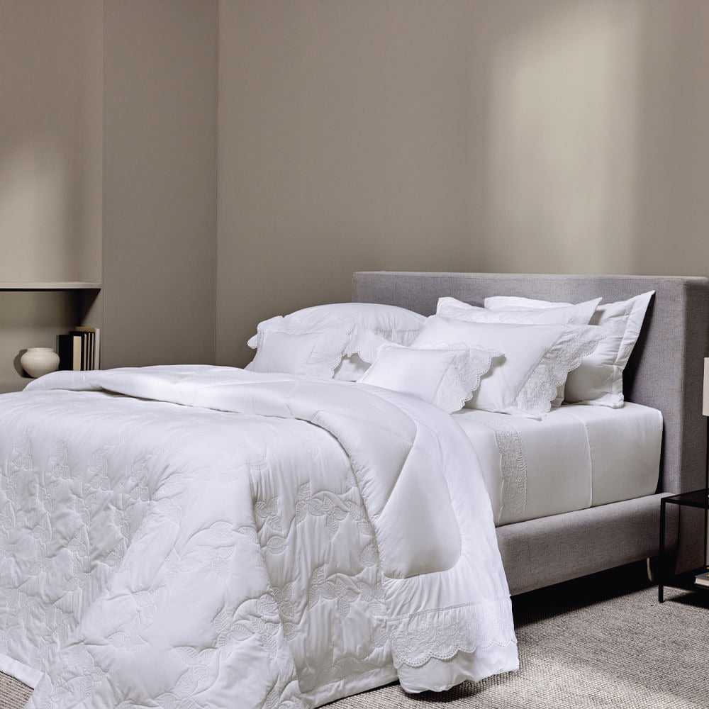 Super Fronha Trussardi Fiorita 100% Algodão Branco 50x90cm