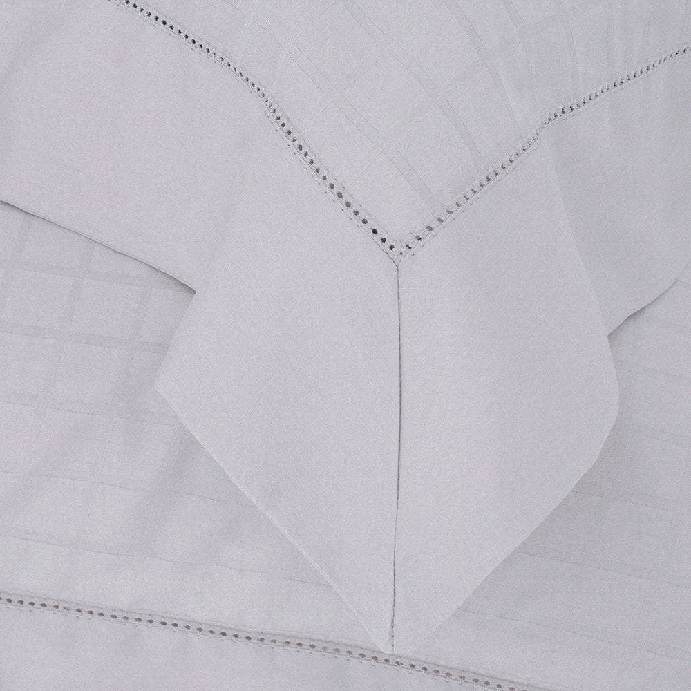 Fronha Damask Square 3 Abas 50x70 cm Cor Cinza Light 300 Fios 100% Algodão Cetim