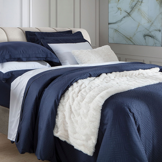 Jogo de Cama King Mykonos Jacquard Branco Cetim 300 fios 100% Algodão