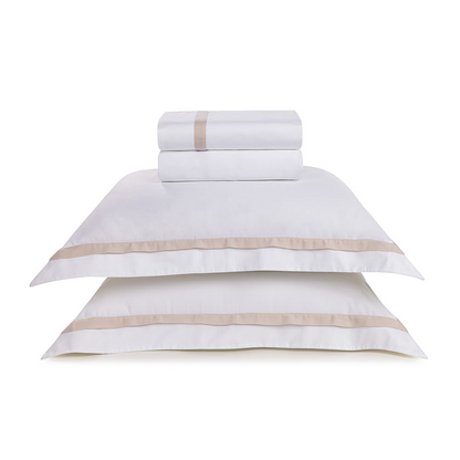 Jogo de Cama Trussardi Vercelli 100% Algoão 300 Fios 240 x 280cm Queen Branco/Rose