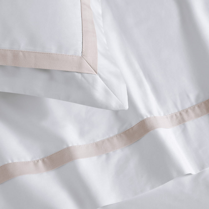 Jogo de Cama Trussardi Vercelli 100% Algoão 300 Fios 240 x 280cm Queen Branco/Rose