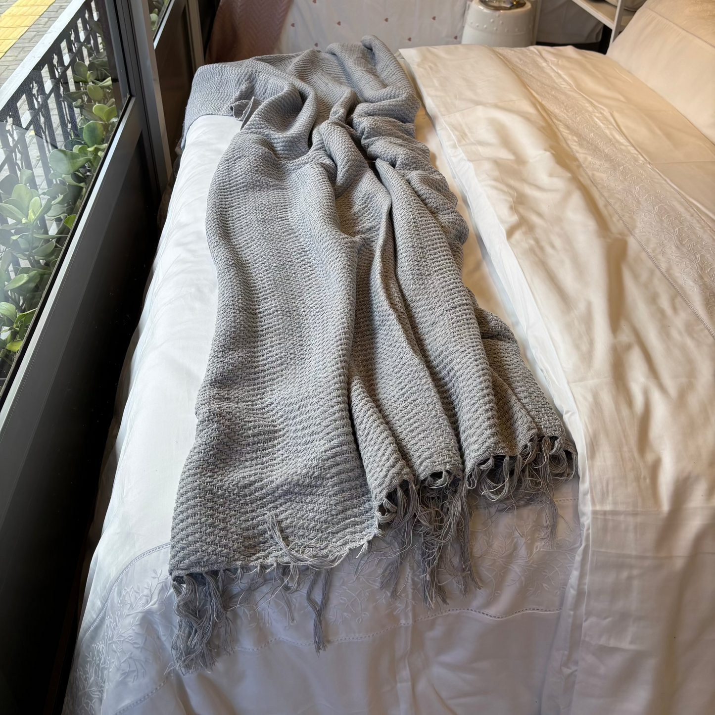 Manta Mello Tecelagem Mary Cinza Areia 1.20x1.80cm