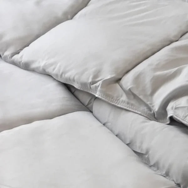 Edredom Solteiro Kacyumara Toque de Pétalas Prata