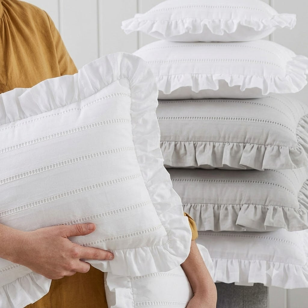 Almofada Prestigé Buddemeyer Luxus Branco – Cetim 300 Fios 100% Algodão 30x50cm